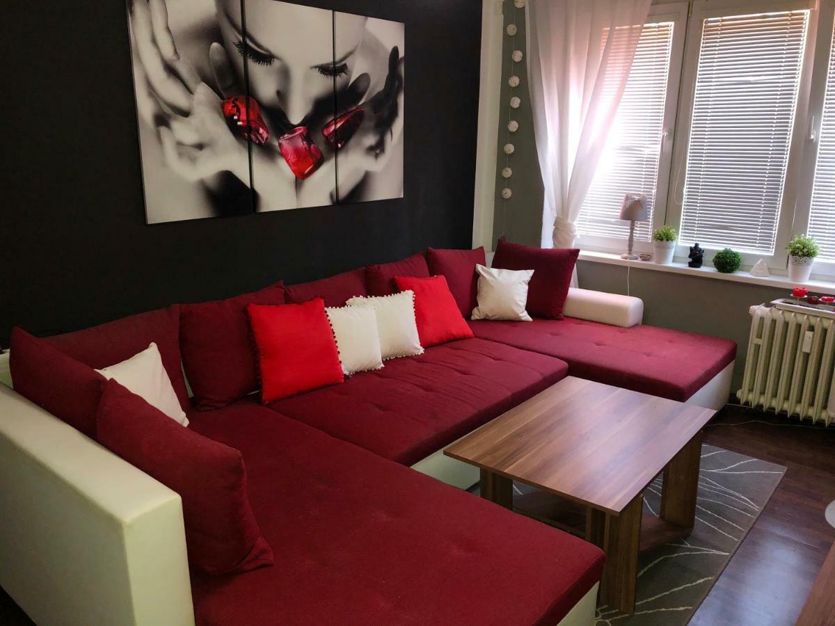Apartman V Centru Mostu Apartment Luaran gambar