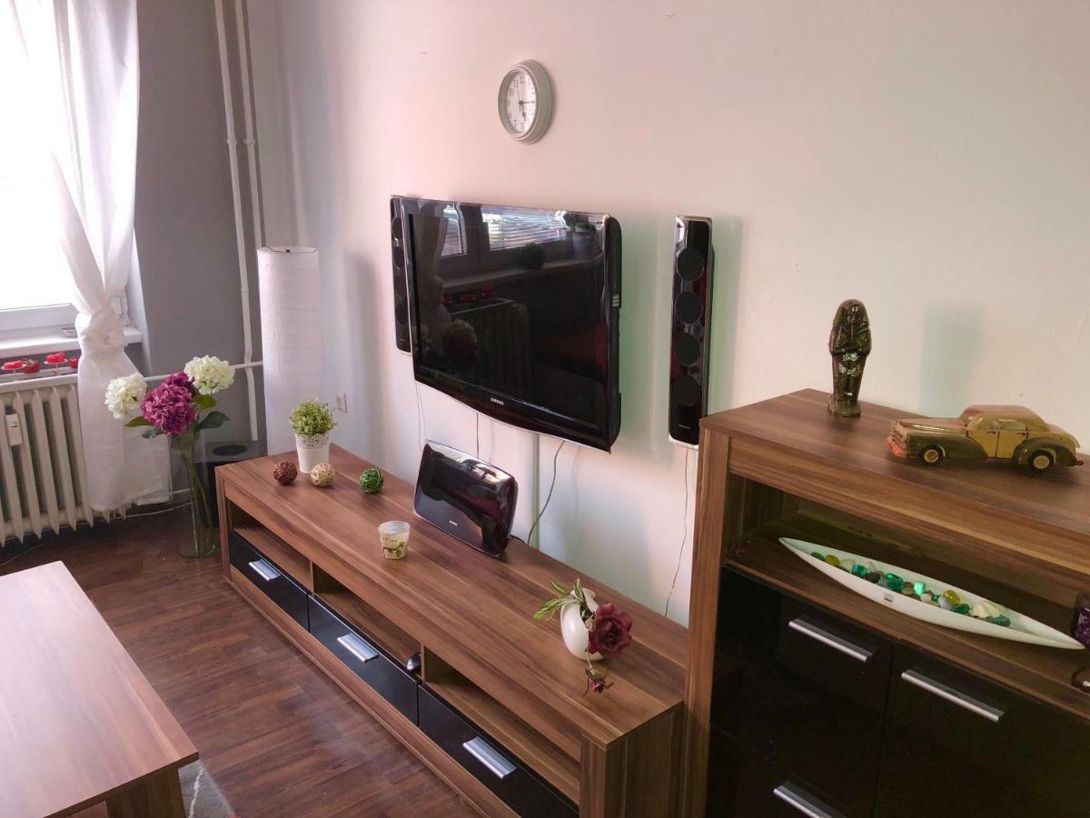 Apartman V Centru Mostu Apartment Luaran gambar